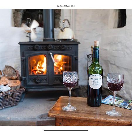 Ty Fferm Hen, Ancient Farmhouse, Coity Bach Talybont-on-Usk Luaran gambar
