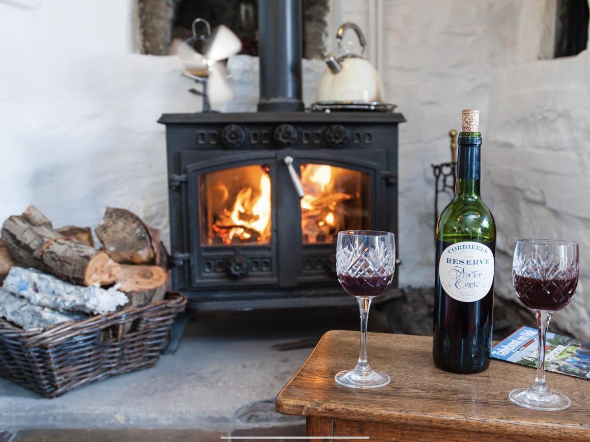 Ty Fferm Hen, Ancient Farmhouse, Coity Bach Talybont-on-Usk Luaran gambar