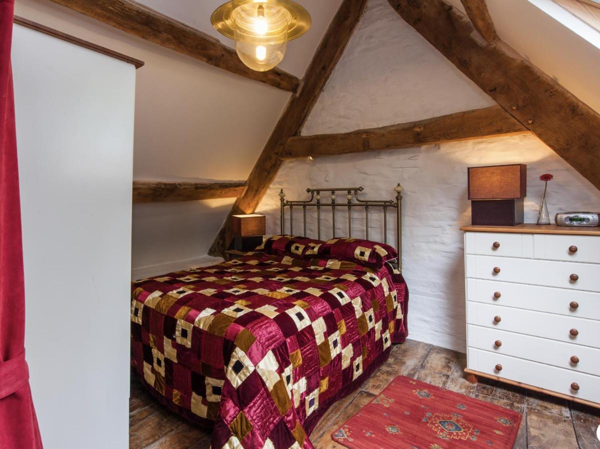 Ty Fferm Hen, Ancient Farmhouse, Coity Bach Talybont-on-Usk Luaran gambar