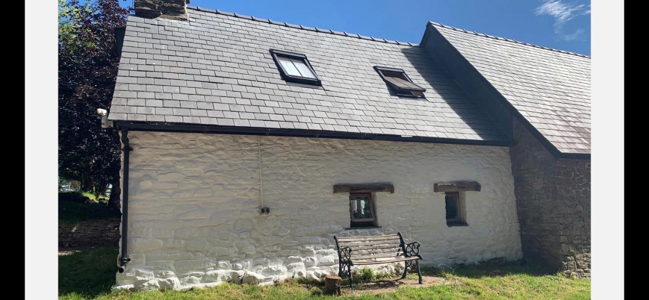Ty Fferm Hen, Ancient Farmhouse, Coity Bach Talybont-on-Usk Luaran gambar
